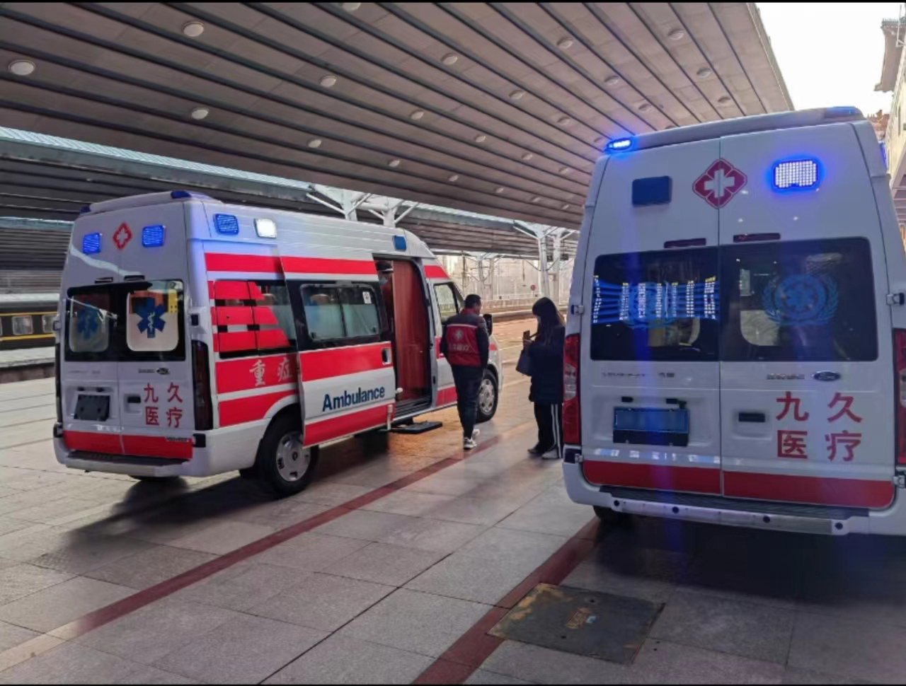 调兵山市救护车长途转运